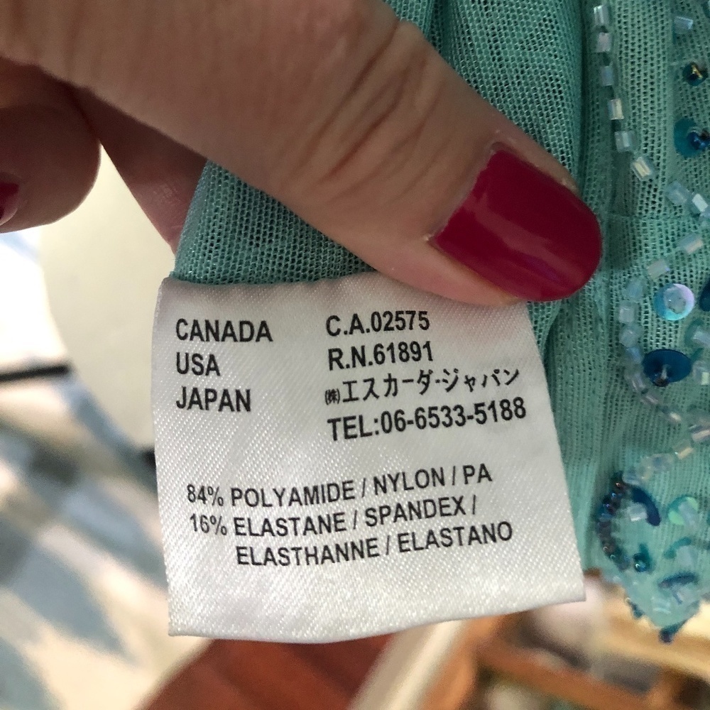 𝅺ESCADA Vintage '90s Sleeveless Turquoise Beaded Shell Top M - Picture 14 of 15